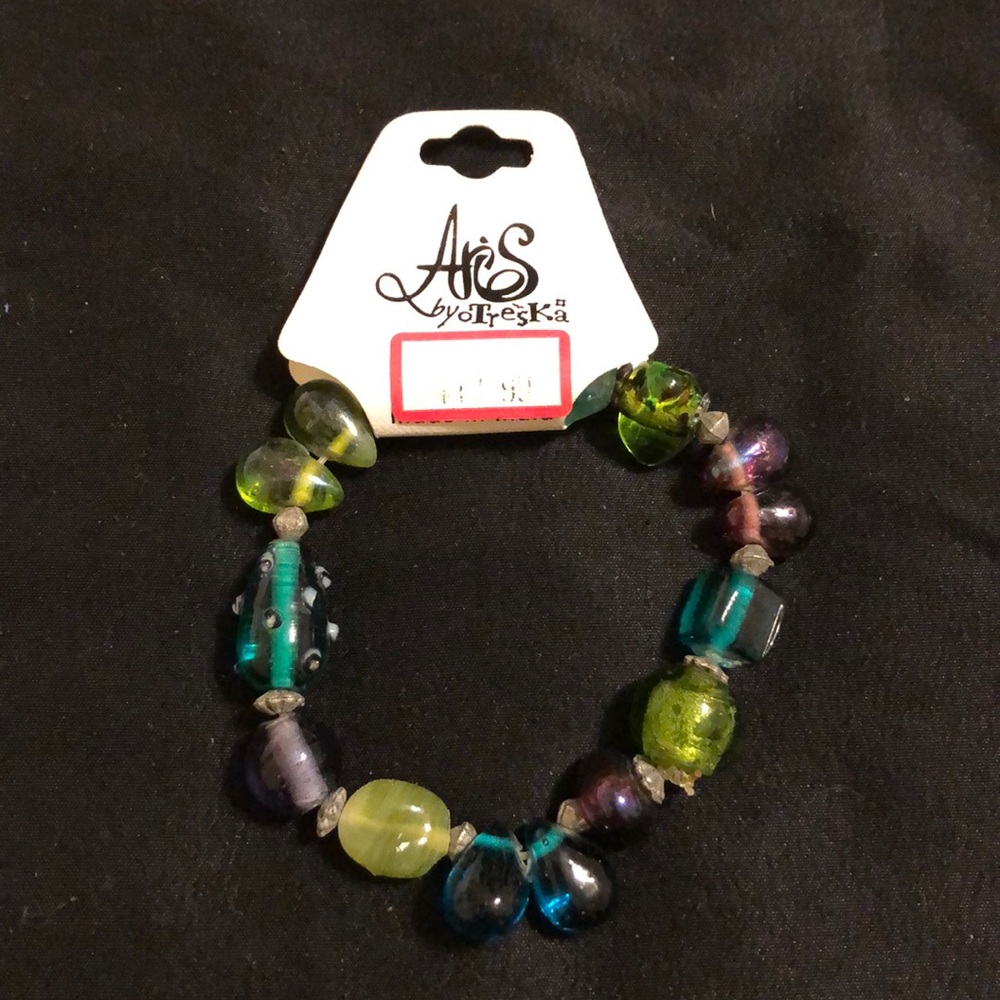 Aris by Treska beaded bracelet